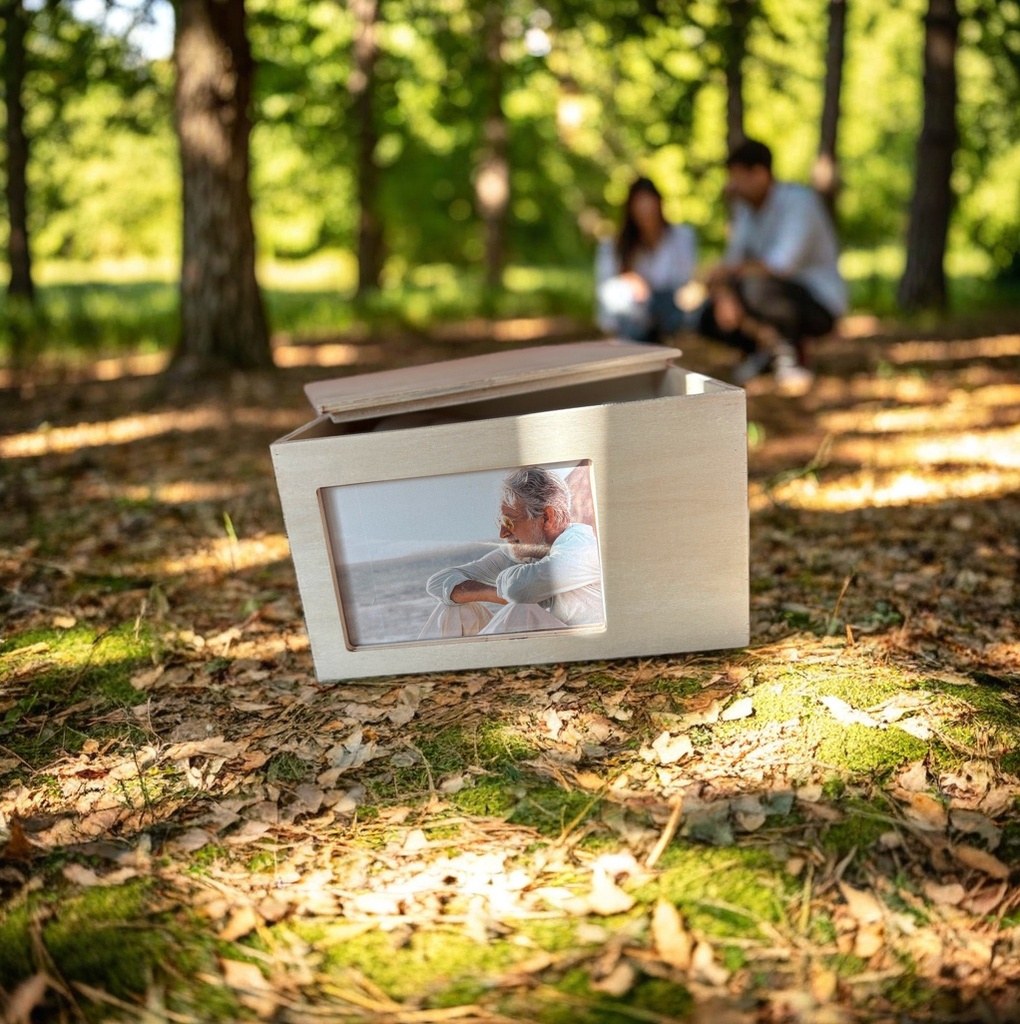 Urnenübergabe an Angehörige